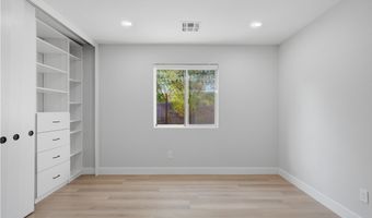 10604 S Calico Pines Ave, Las Vegas, NV 89135