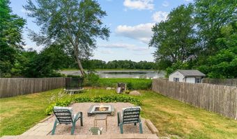 17 Linwood Dr, Coventry, RI 02816