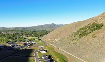 409 Rosewood Dr, Bellevue, ID 83313