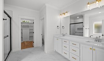 32 S Cheshnut Dr, Bella Vista, AR 72714