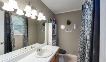 37 W Tracy St, Bells, TN 38006
