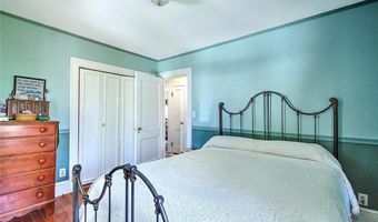 119 Alfred Drowne Rd, Barrington, RI 02806