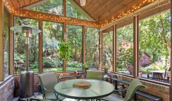 267 S Cove Rd, Burlington, VT 05401