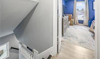 994 Moeller Ave, Akron, OH 44307