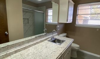 507 E Fannin St, De Kalb, TX 75559