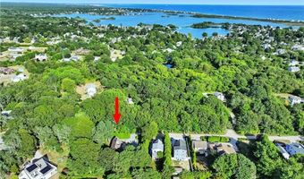 130 S Niantic Dr, Charlestown, RI 02813