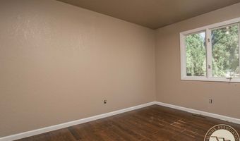 738 Aronson Ave, Billings, MT 59105