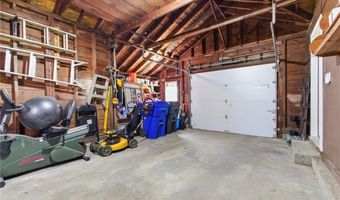4 Angela Ct, North Providence, RI 02904