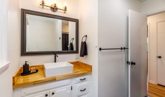 2515 Eisenhower Ave, Ames, IA 50010