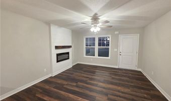30-32 E 7th St, Adrian, MO 64720