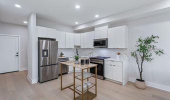 1516 E CAPITOL St NE, Washington, DC 20003