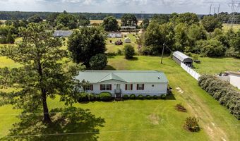 107 Oakridge Dr, Americus, GA 31709