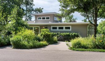 3329 Tally Ho Ln, Madison, WI 53705