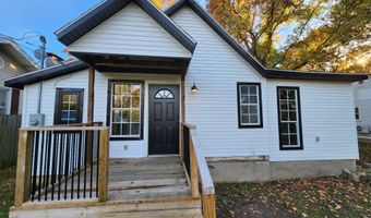 23 W Anderson St, Aurora, MO 65605