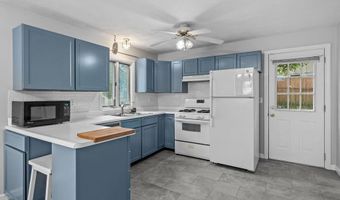 95 Blanding Ave, East Providence, RI 02914