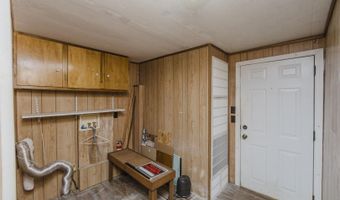 10582 Dennett Rd, Augusta, KS 67010