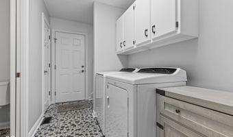 1324 Willow Oak Ct, Avon, IN 46123