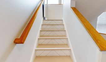 106 E Redrock Dr, Burlington, VT 05401