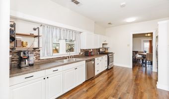 517 W Lamar St, Alvord, TX 76225