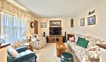 244 MILLER, Akron, PA 17501