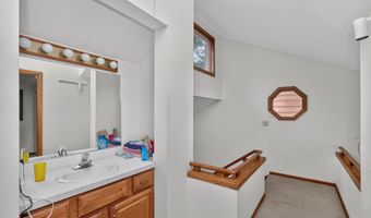 4612 Dover Dr, Ames, IA 50014