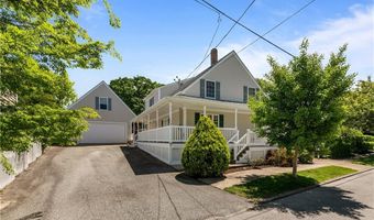 30 First School St, Bristol, RI 02809