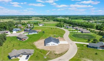 324 Old Glory Dr NE, Alexandria, MN 56308
