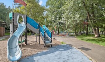3118 17TH St N, Arlington, VA 22201