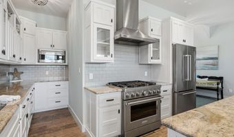 1009 Fiji Dr, Rockport, TX 78382