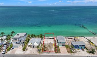 867 N SHORE Dr, Anna Maria, FL 34216