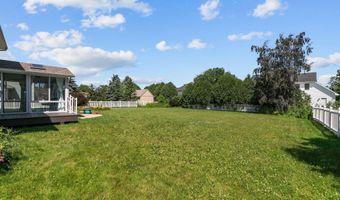 512 W ROLLING MEADOWS Ln, Appleton, WI 54913
