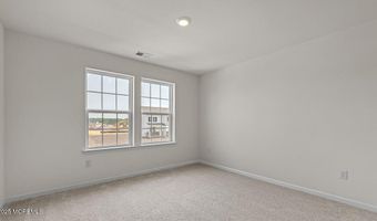 16 Dahlia Ct, Bayville, NJ 08721