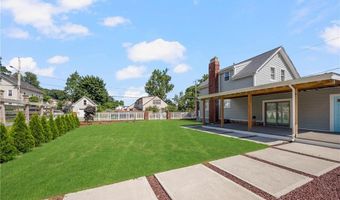 78 Highland Ave, Johnston, RI 02919