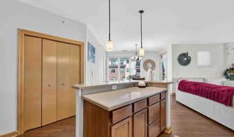 8253 Mayo Dr 201, Madison, WI 53719