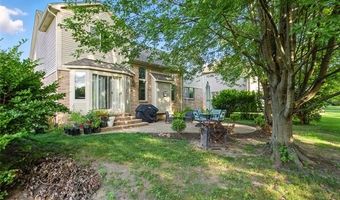 48821 Tremont Dr, Macomb, MI 48044