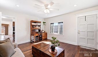 806 W Logan St, Caldwell, ID 83605