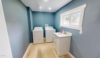 909 Broadway, Altoona, PA 16601