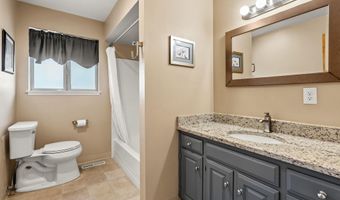 1179 N Main St, Ashland, OR 97520
