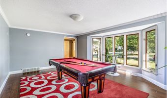 55 Hunt Club Cir, Amherst, NY 14051