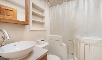 5 Piney Rd, Brookfield, NH 03872