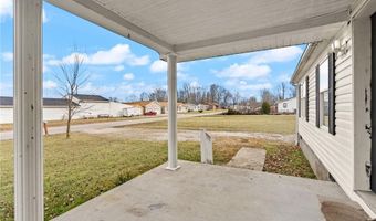 1323 W Kenwood Dr, Austin, IN 47102