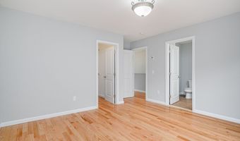 2 Oak Meadows Dr 102, Brookfield, CT 06804