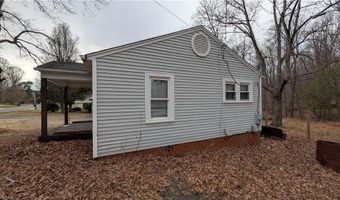 1910 Old Farmer Rd, Asheboro, NC 27205