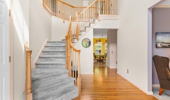 15 Upper Plateau Dr, Alloway, NJ 07462