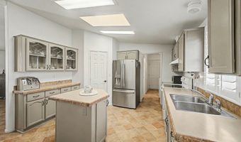 14449 S VAQUERO Cir, Arizona City, AZ 85123