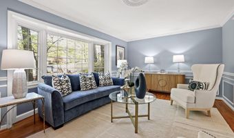 3808 WINTERSET Dr, Annandale, VA 22003