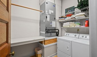 1233 GOLDEN Ln, Orlando, FL 32804