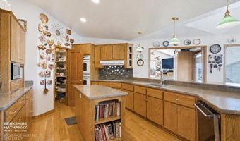 39 Nez Perce Dr, Cody, WY 82414