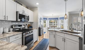 65 Chestnut Way Cir, Barnegat, NJ 08005