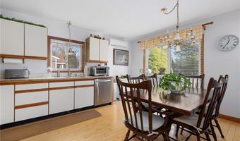 71 Willow Rd, Charlestown, RI 02813